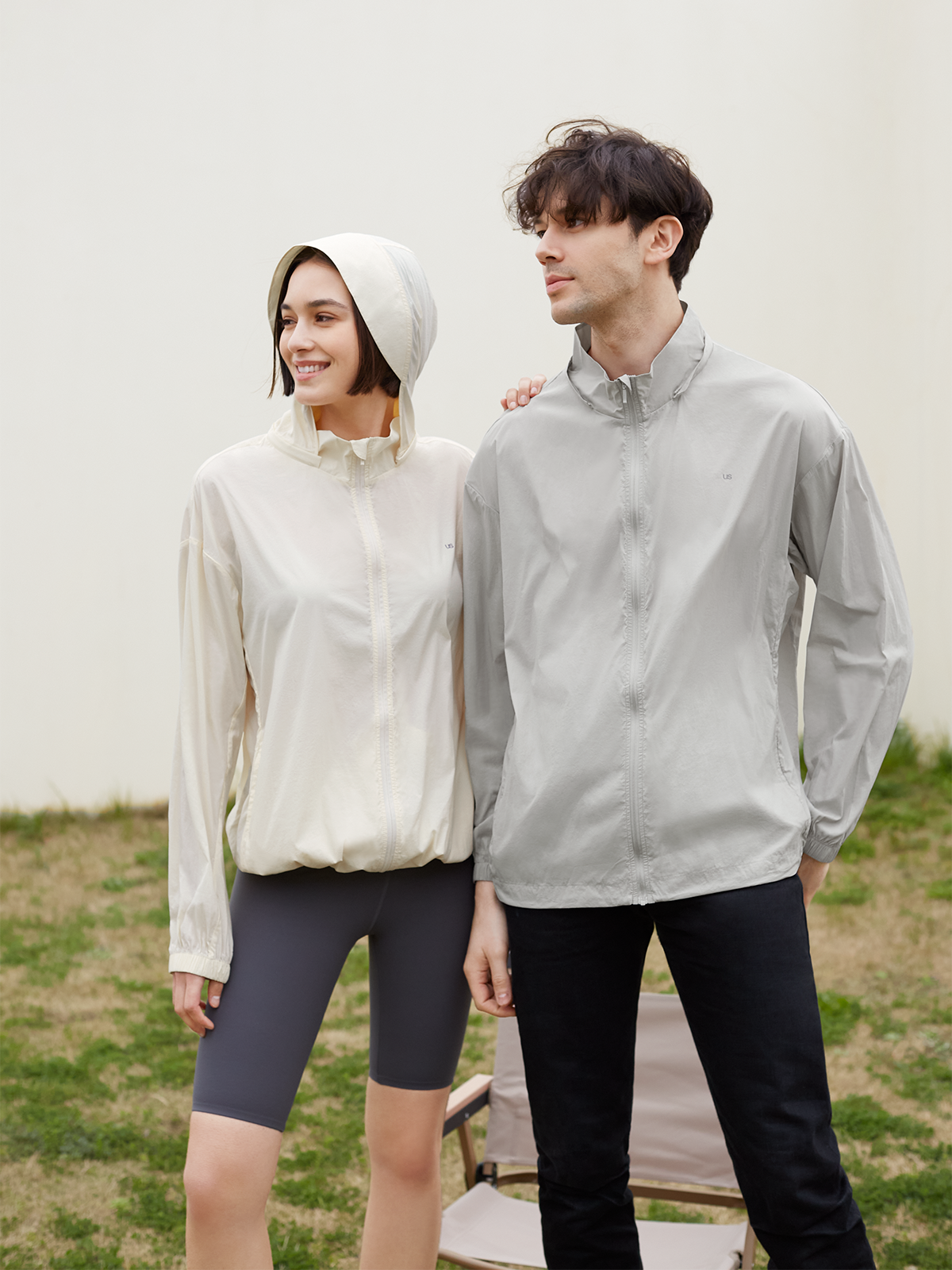 Ultra-Lightweight Anti-UV Jacket with Removable Hat